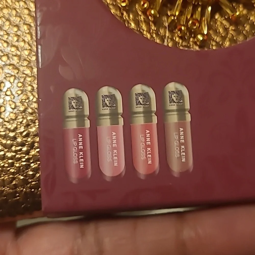 Anne Klein Gold Lip Gloss Collection